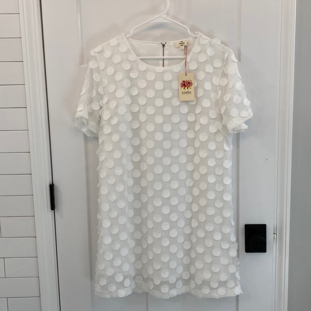 White Dot bachelorette dress, NWT, Entro brand, size Large